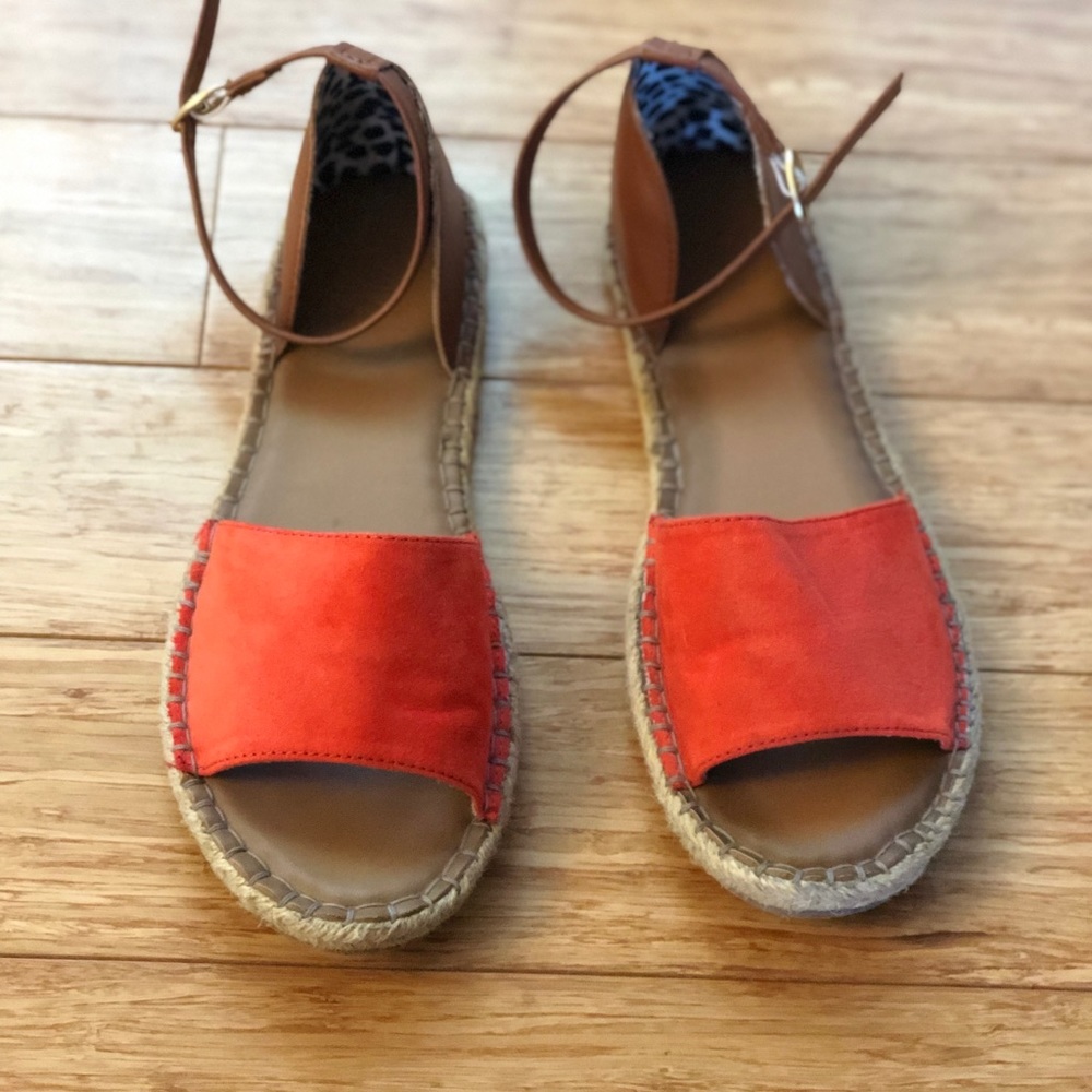 Woman’s Sandals